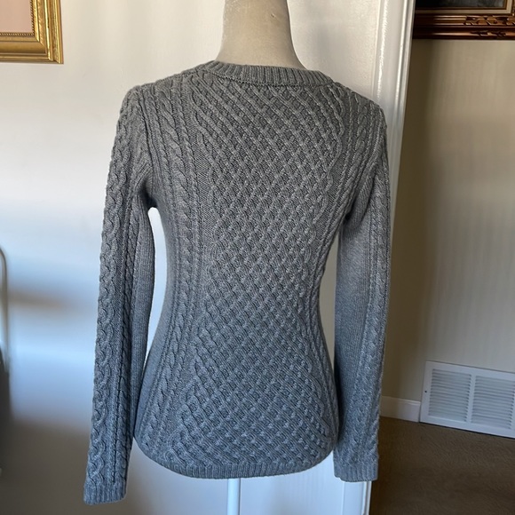 Cable Knit Sweater. - Picture 9 of 10